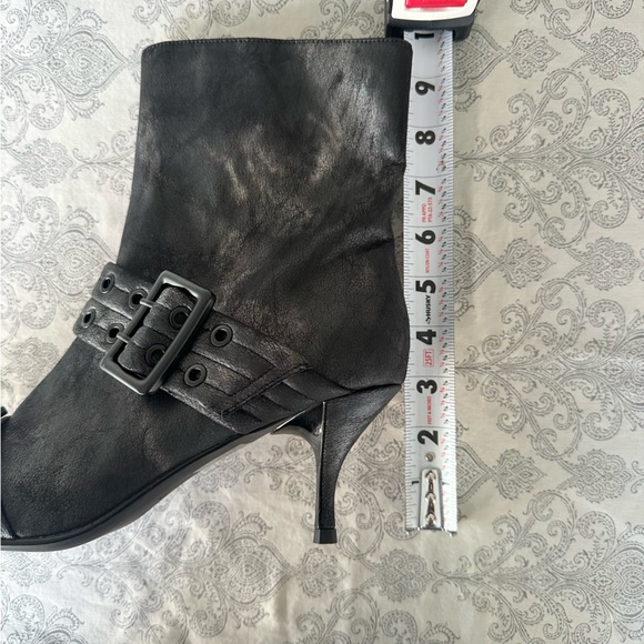 Free People Jeffrey Campbell Deja Vu Buckle Boots Distressed Pointy size 11 - Picture 6 of 12